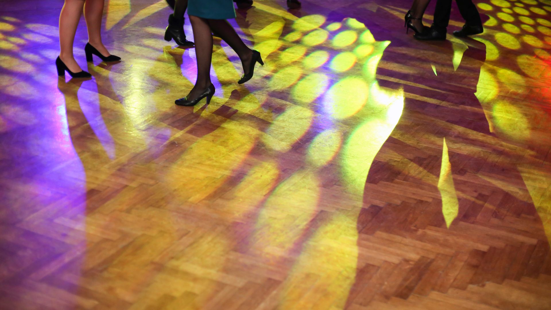 How to Choose the Right LED Dance Floor for Different Event Themes